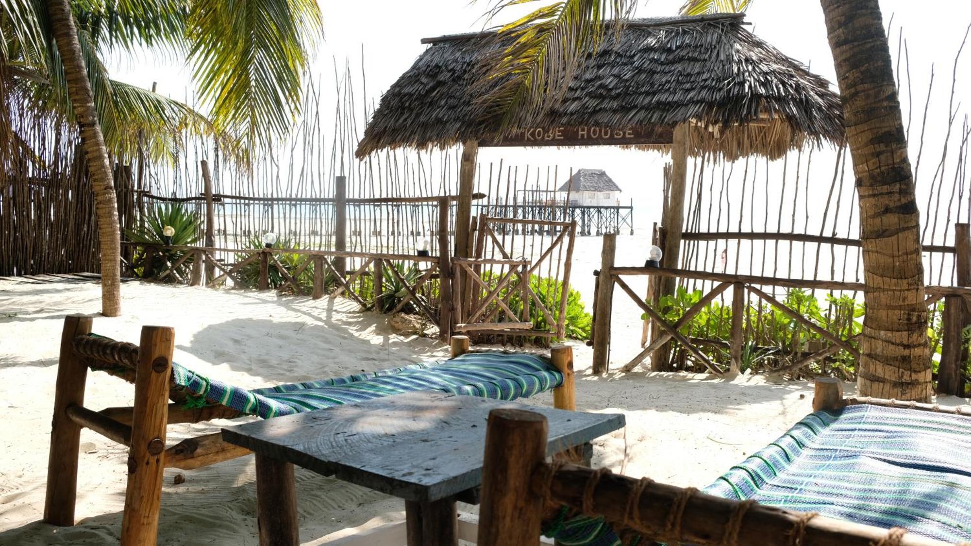 Kobe House Bed & Breakfast Jambiani  Bagian luar foto
